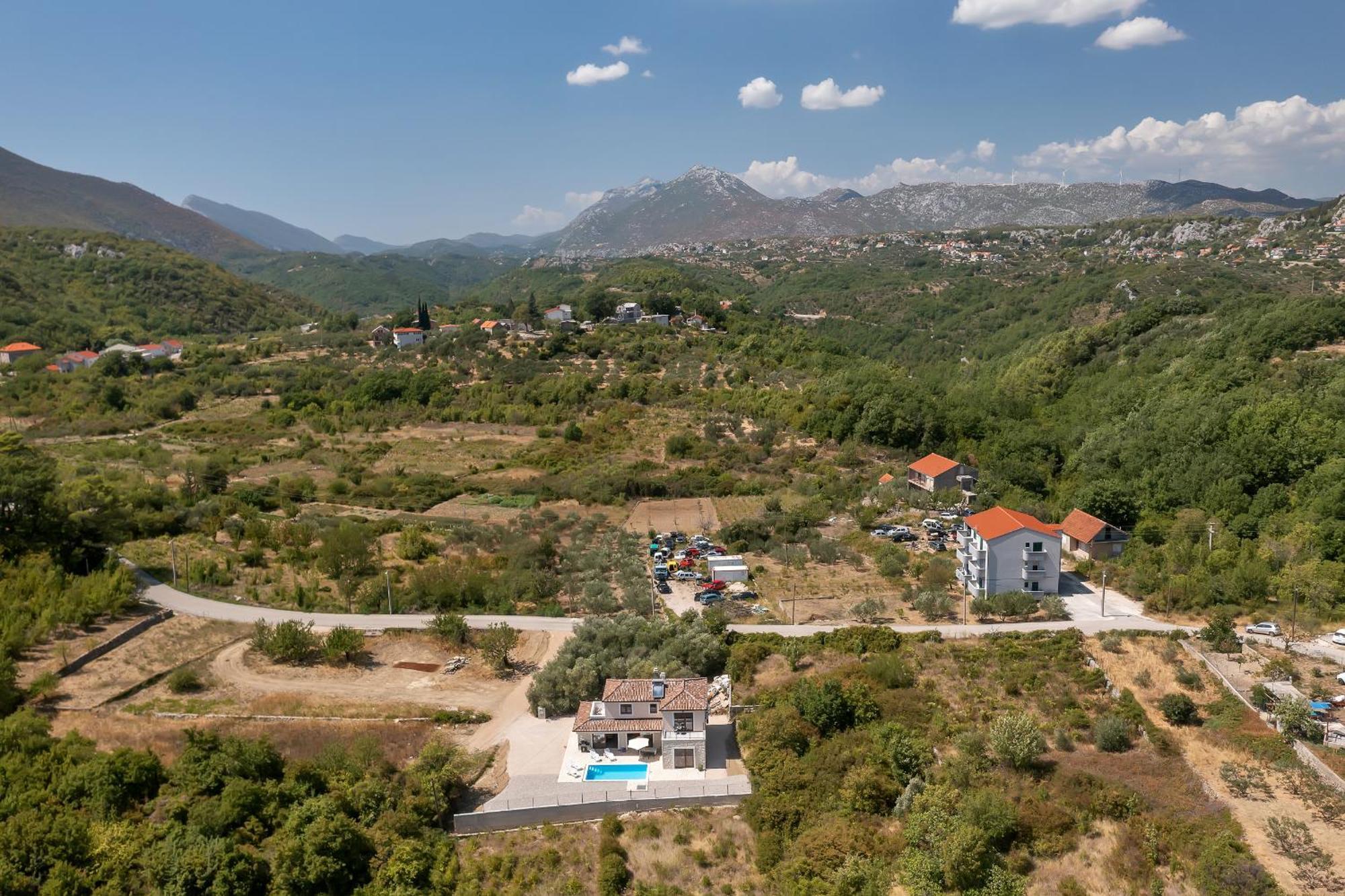 Charming Holiday Home Dolac In Rural Area With Pool Слиме Экстерьер фото